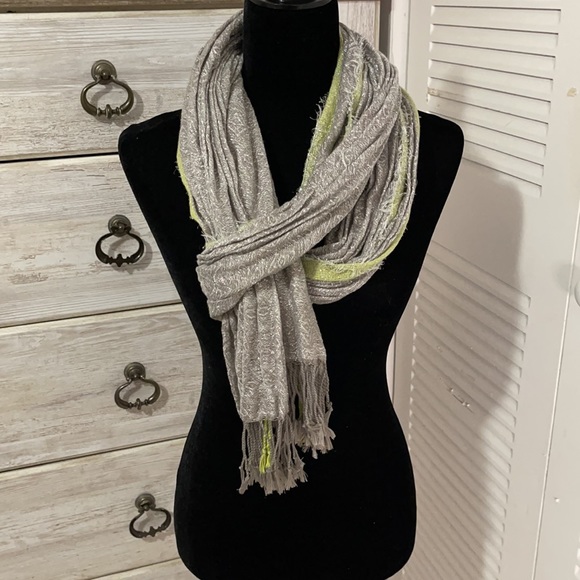 THEODORA & COLLUM | Women’s Silver and Lime Scarf - Picture 3 of 8